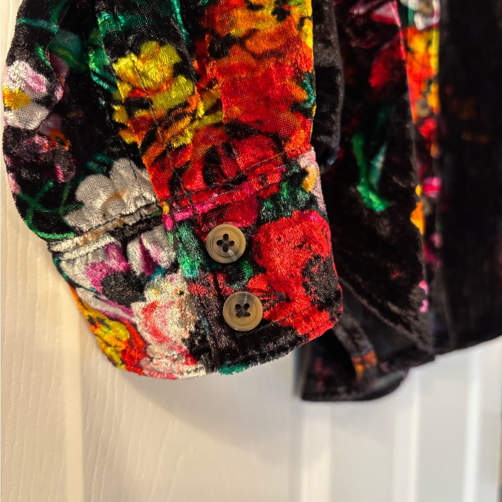 Anthropologie Pilcro Hadley Relaxed Velvet Button Down Shirt Size S EUC - Picture 4 of 10